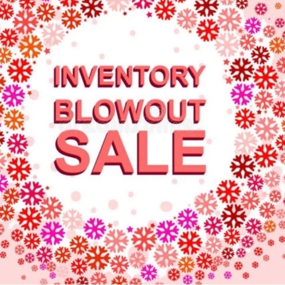 ✨GUCCI GIVEAWAY GIVEAWAY✨ POSH LIVE MEGA SALE! I AM LIVE - Picture 4 of 5